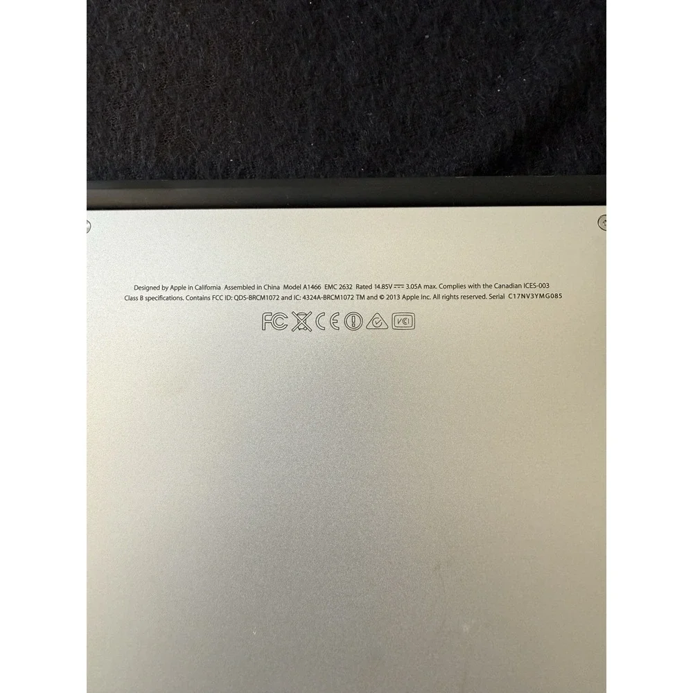 Apple MacBook Air ‎ Model A1466 EMC 2632 2013 Space Gray
